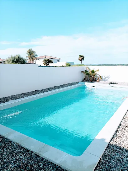 Image de " À L'eau Léo Piscine " (Dépannage / Maintenance / Installation / Rénovation) Béziers, Pézenas, Agde, Servian ...