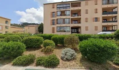 Image de Abri One SAS, Abri de piscine télecopique & abris de terrasse coulissants