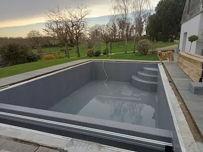 Image de AJ PISCINES - Spécialiste rénovation piscines traditionnelles