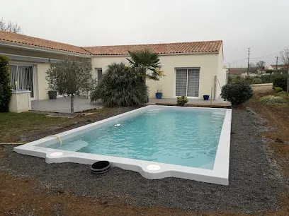 Image de Aqua Pensez Vous - Pisciniste Saintes Corme Royal