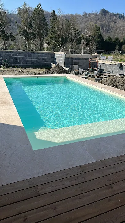 Image de Carré Bleu - Piscines Pyrenees Construction - Spas Hotspring