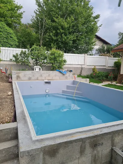Image de Cham' SARL - Pisciniste & rénovation de piscines