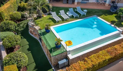 Image de Constructeur de piscine à Le Pradet - Aquavision