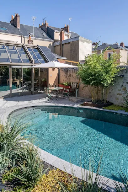 Image de Design Piscines - Carré Bleu Le Mans