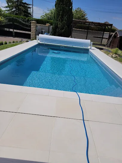 Image de DESJOYAUX Hélène piscines