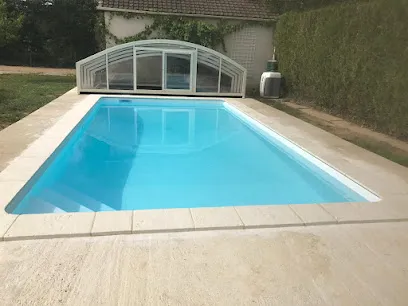 Image de piscine et spa pere et fils
