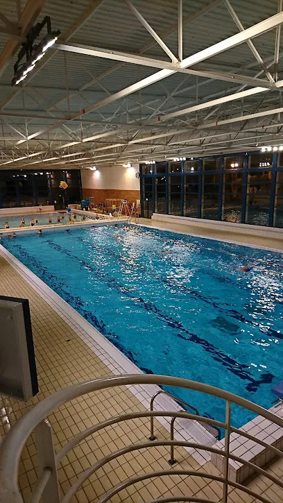 Image de Piscine les Aquatides à Loudeac