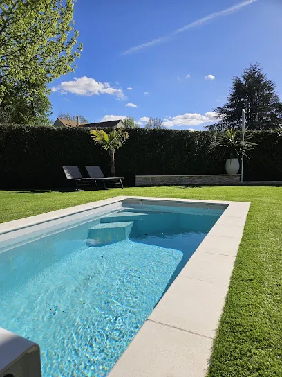 Image de Piscines Ibiza 95 - 4 av du Gros Chêne 95610 Eragny