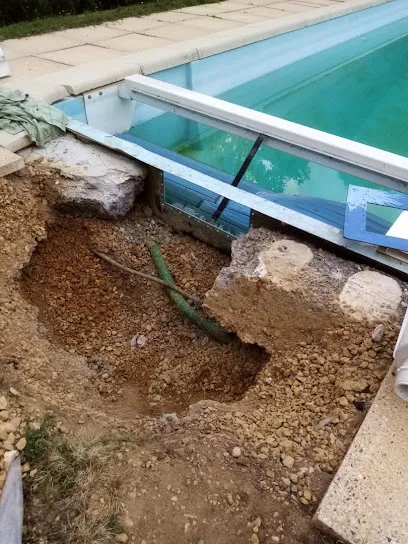 Image de Pisciniste Bulles de Chrystal