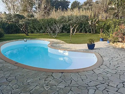 Image de Rénovation, création piscines polyester Var, ADC-polyester